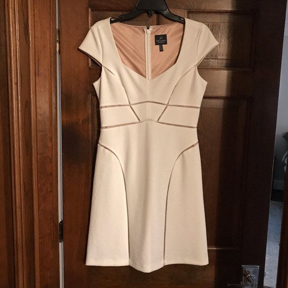 White cocktail dress - Picture 7 of 8